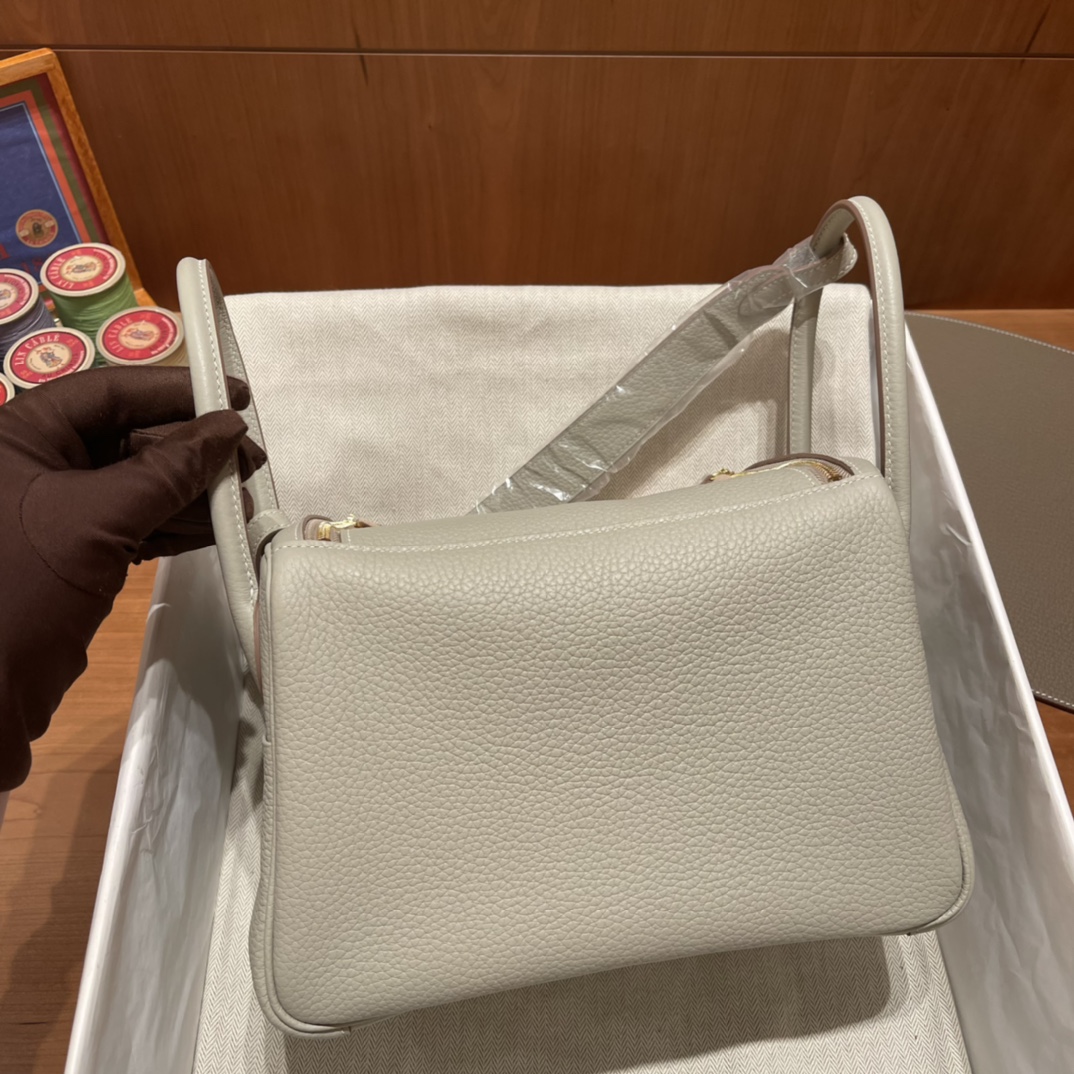 에르메스 린디백26 화이트 금장 끌레망스 가죽